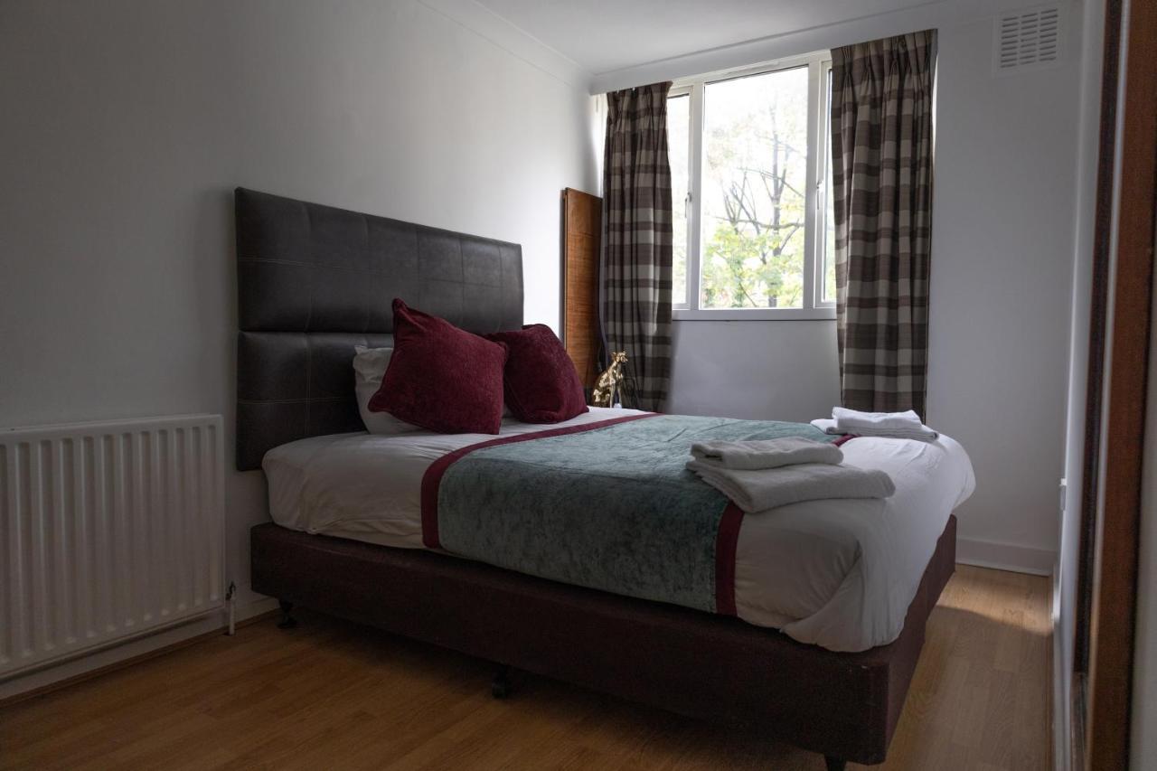 London - 4 Bed - Sleeps 8 - Garden - Pet Friendly Villa Ngoại thất bức ảnh