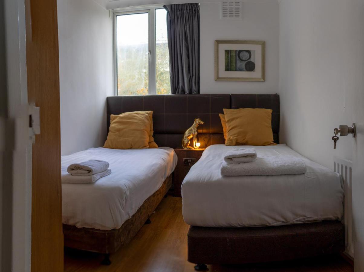 London - 4 Bed - Sleeps 8 - Garden - Pet Friendly Villa Ngoại thất bức ảnh